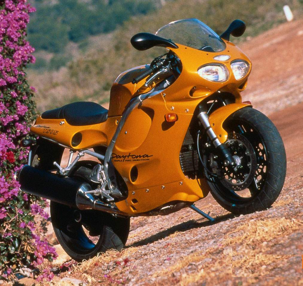 Triumph Daytona T595